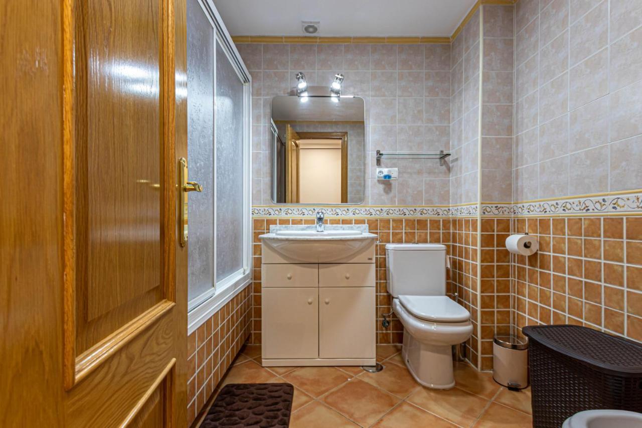 797 Holiday Rentals- Piso Con Amplia Terraza A Solo 1 Min De La Playa Бенальмадена Екстер'єр фото